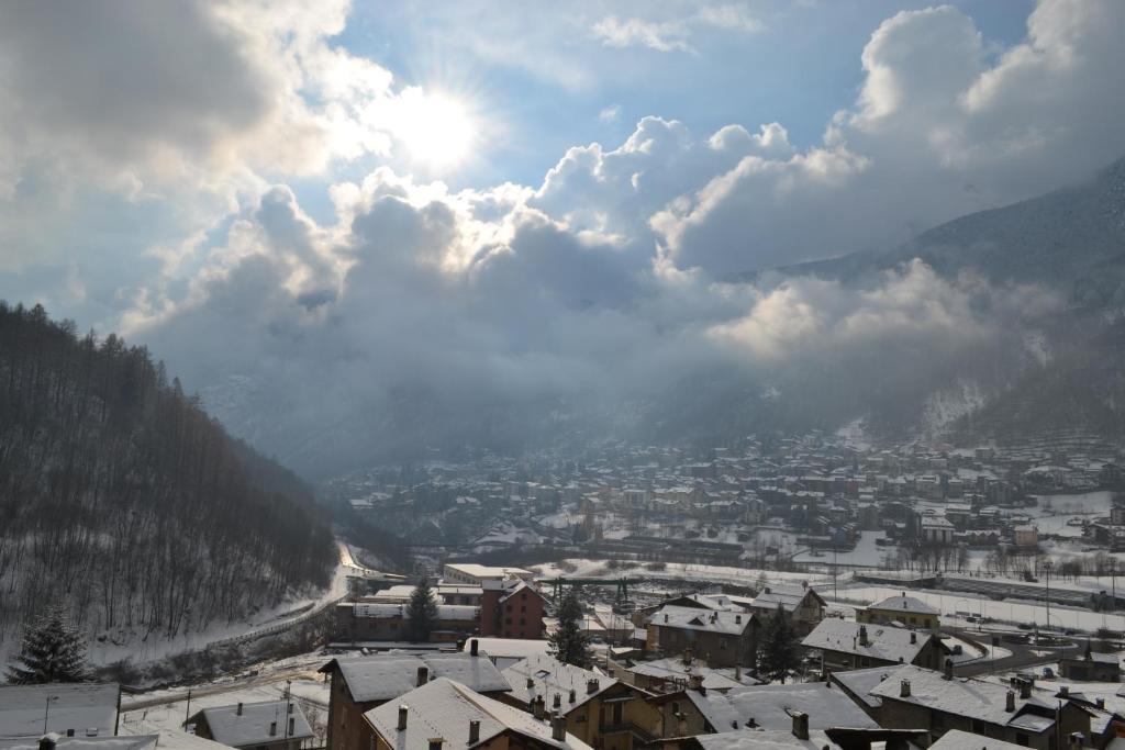 Casa Vacanza La Rocca Chiesa in Valmalenco Habitación foto